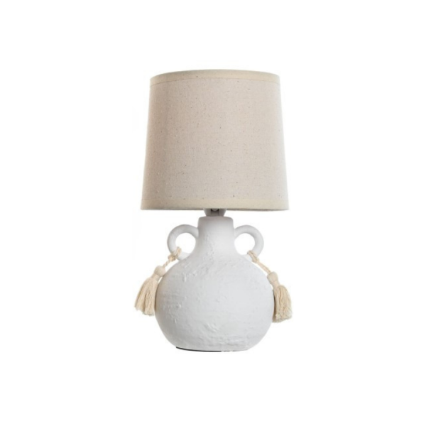 Lámpara de Sobremesa Cerámica con Flecos – 15x15x28 cm Dale un aire artesanal y lleno de encanto a tu decoración con esta lámpara de sobremesa de cerámica blanca.