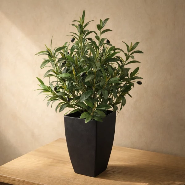 Olivo verde de hojas realistas. Planta artificial de La Casa de Carmen